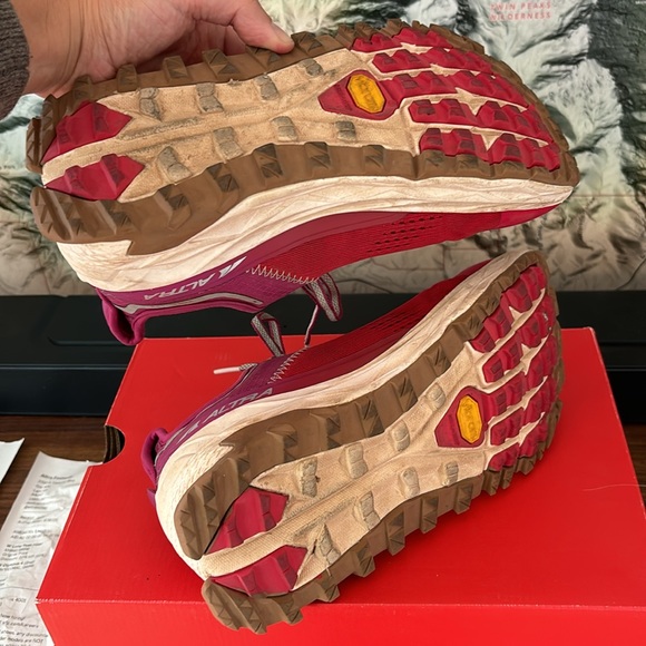 Olympus 5 Altra Running Shoe - Picture 3 of 6